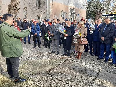 Stjepan Mesić u Bihaću prisustvovao obilježavanju 80. godišnjice Prvog zasjedanja AVNOJ-a